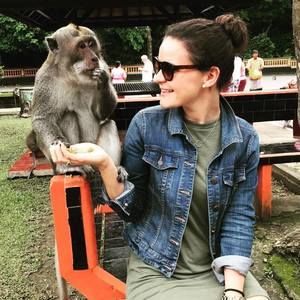 Meet your Posher, Hilary